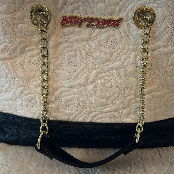 Betsey Johnson purse - Picture 3 of 15